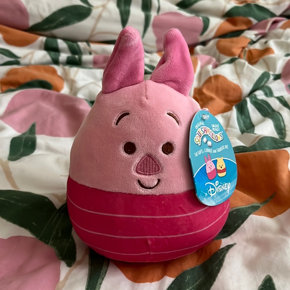 Piglet squishmallow
